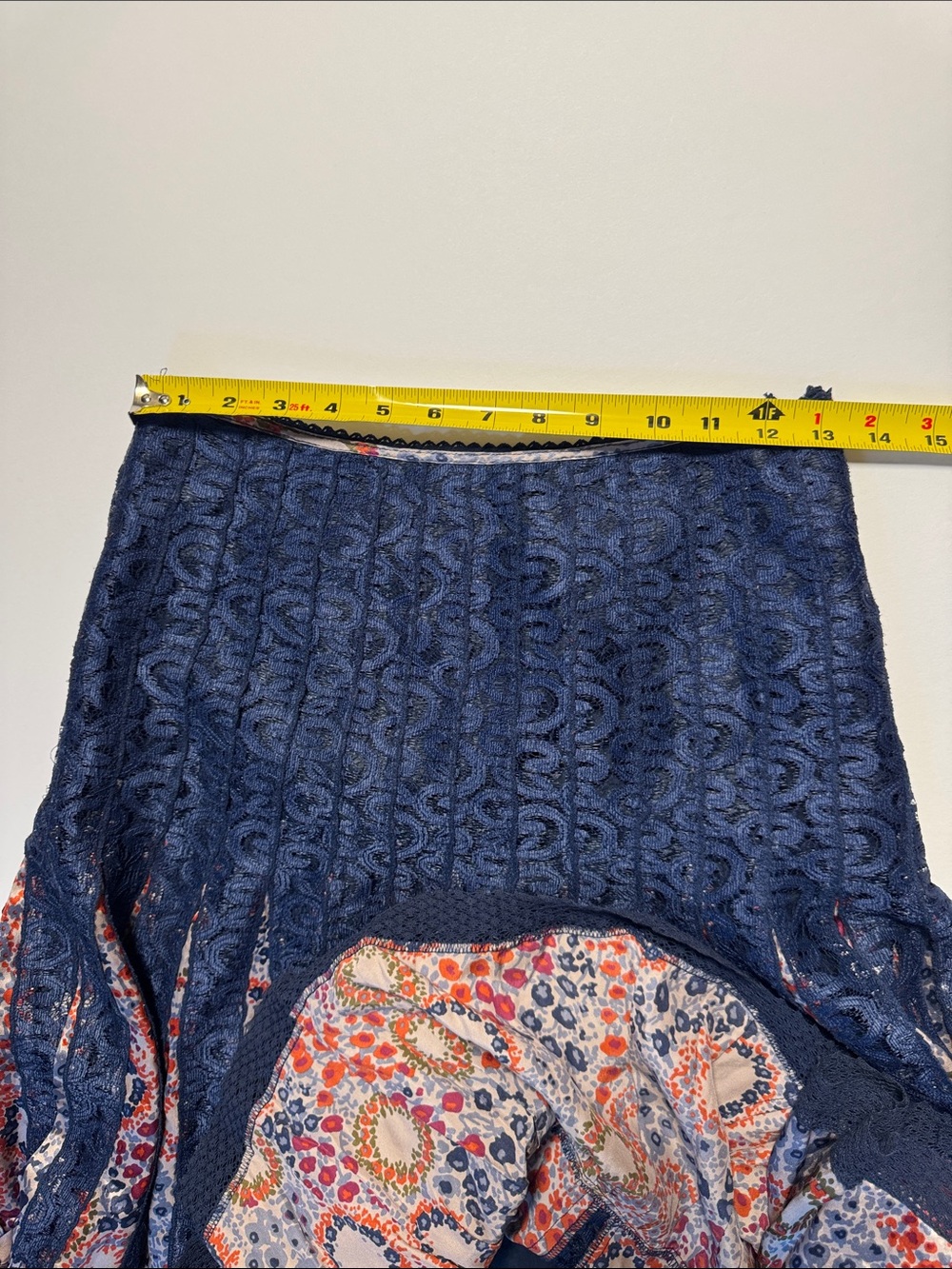 FREE PEOPLE 100% Silk Navy Blue Lace Floral Tiered Pleated Midi Skirt BOHO 2 - Picture 7 of 11